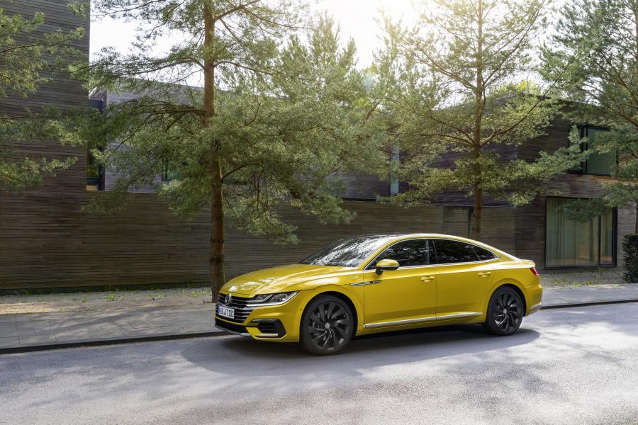  Volkswagen Arteon R-Line 2017 года  (WW) (фото 32 из 70)